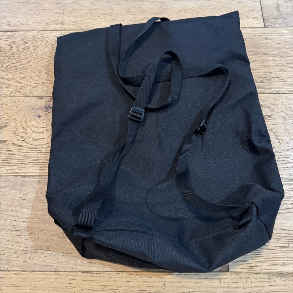 On Running Athletic Ambassador Black Backpack Bag Pack - Picture 3 of 9
